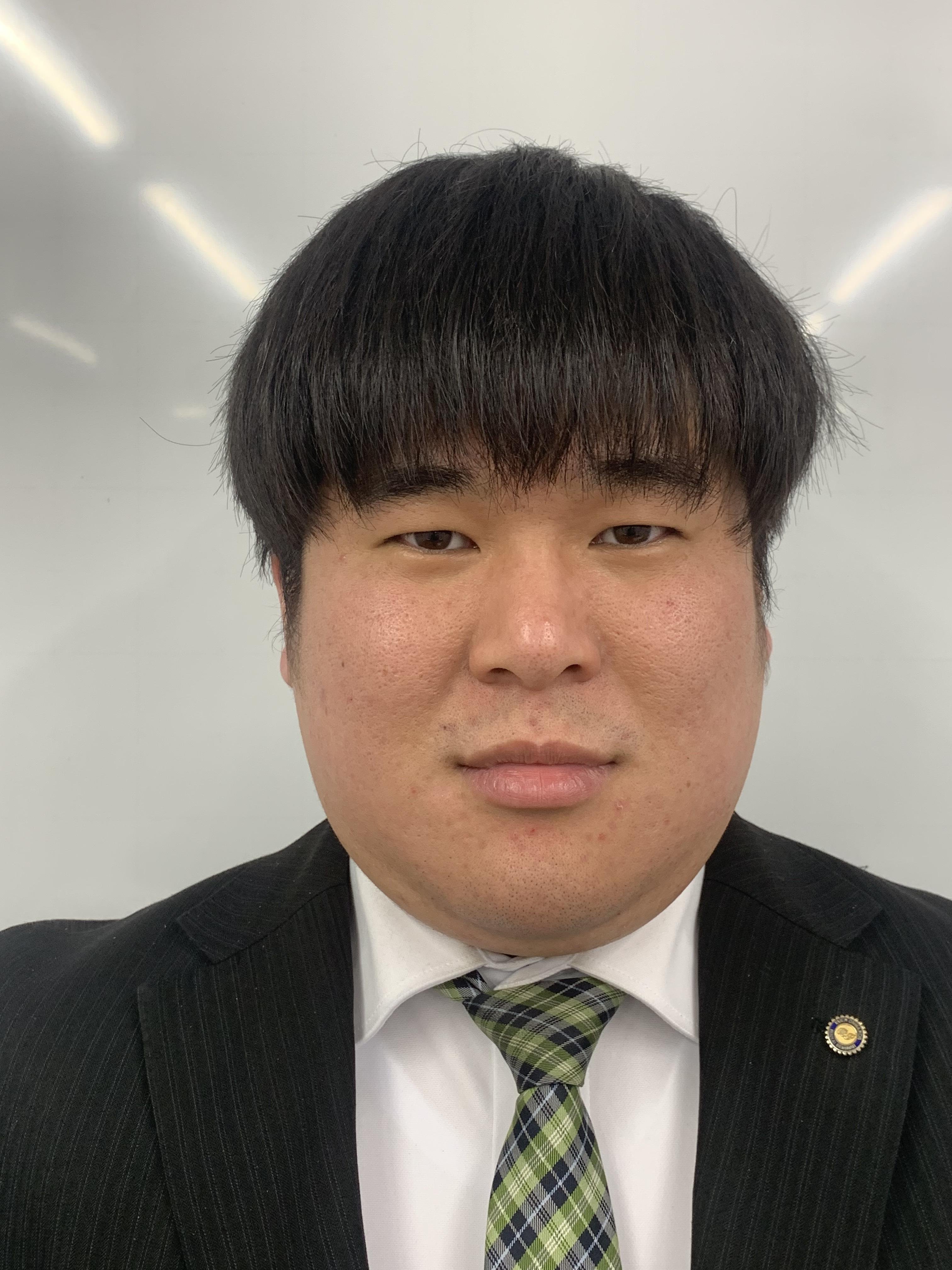 井上雄馬