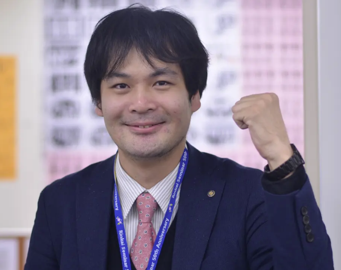 個別指導 綾瀬校 光信（室長)