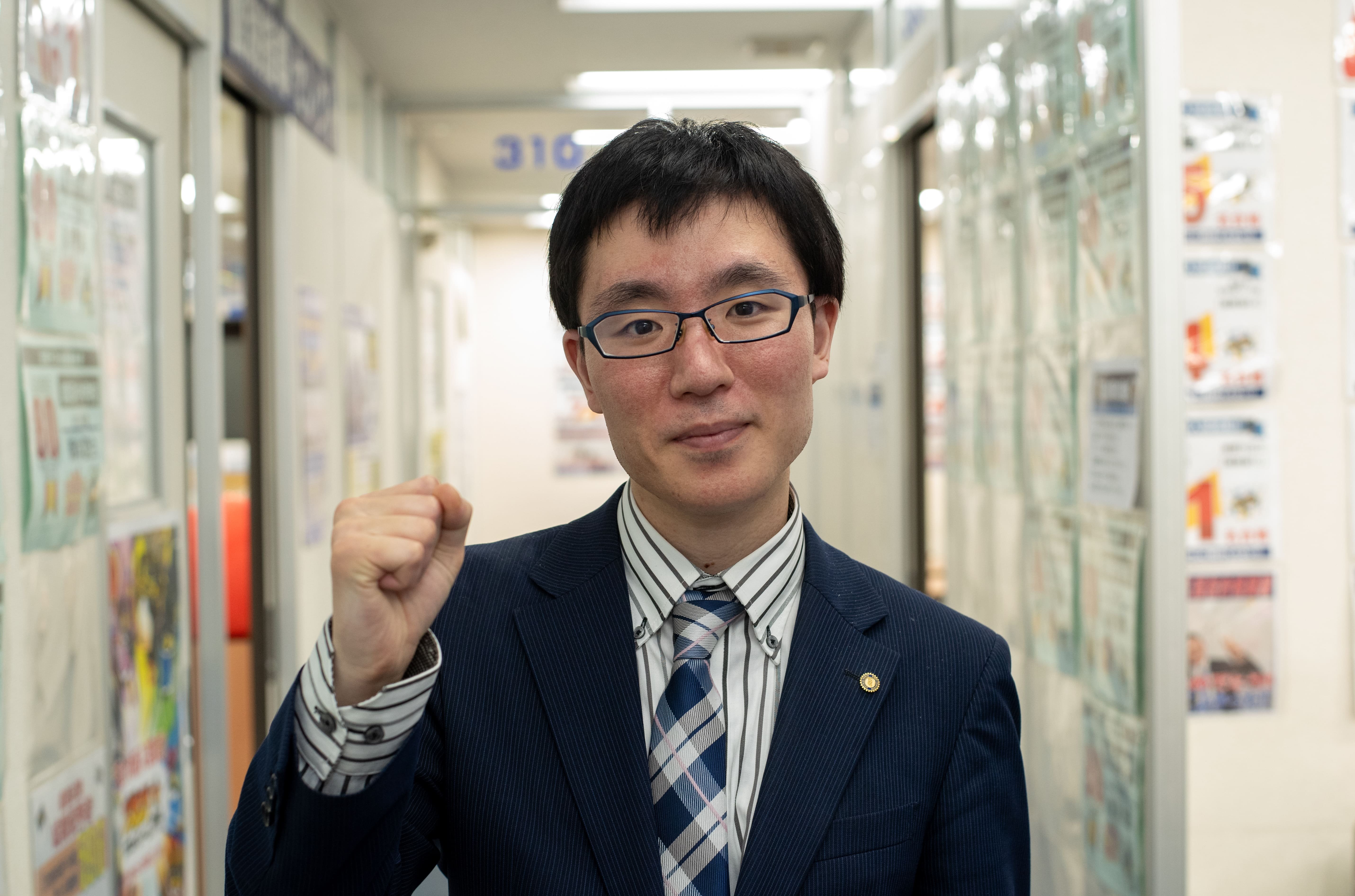 個別指導 鴨居校 長谷川（室長)